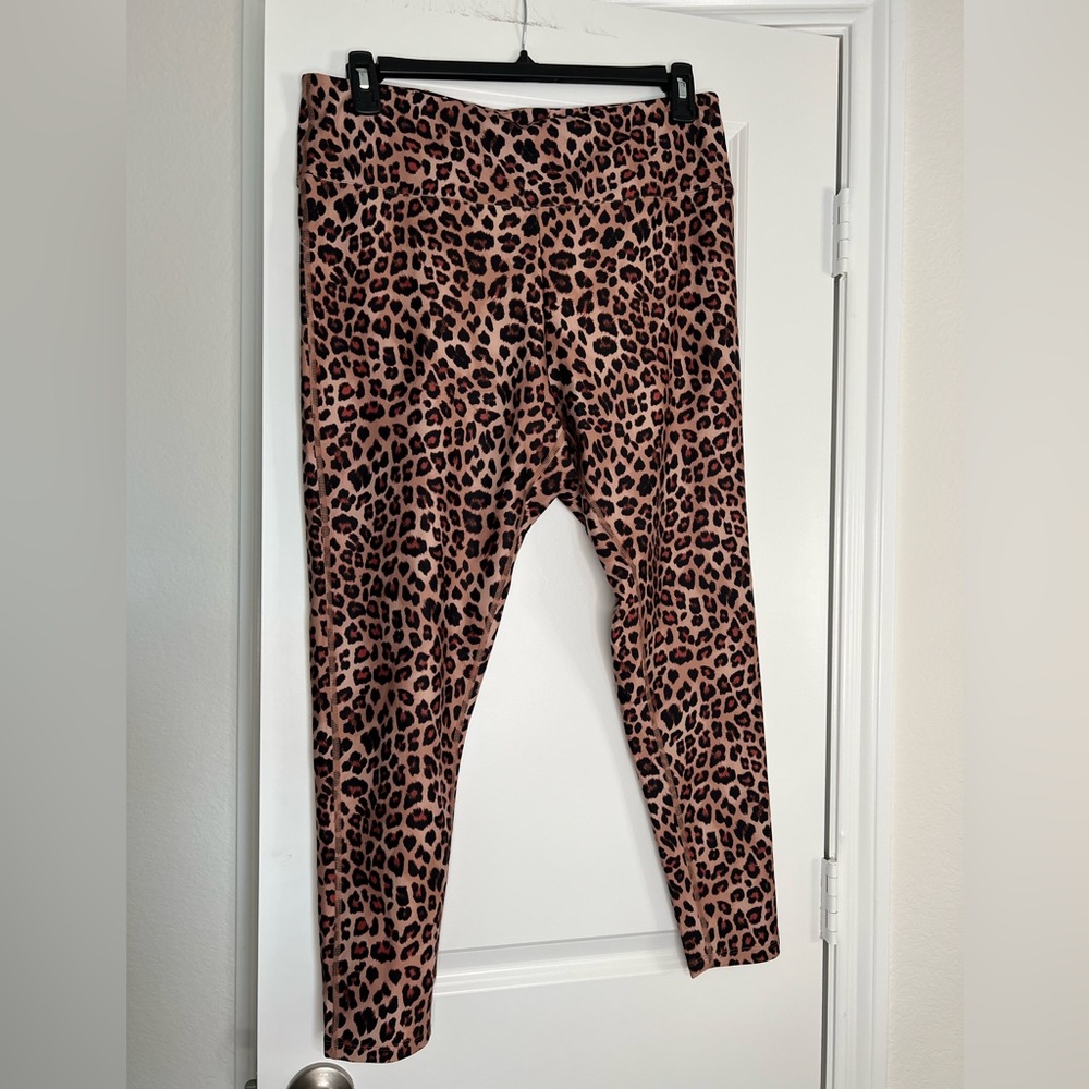 Summersalt leopard leggings